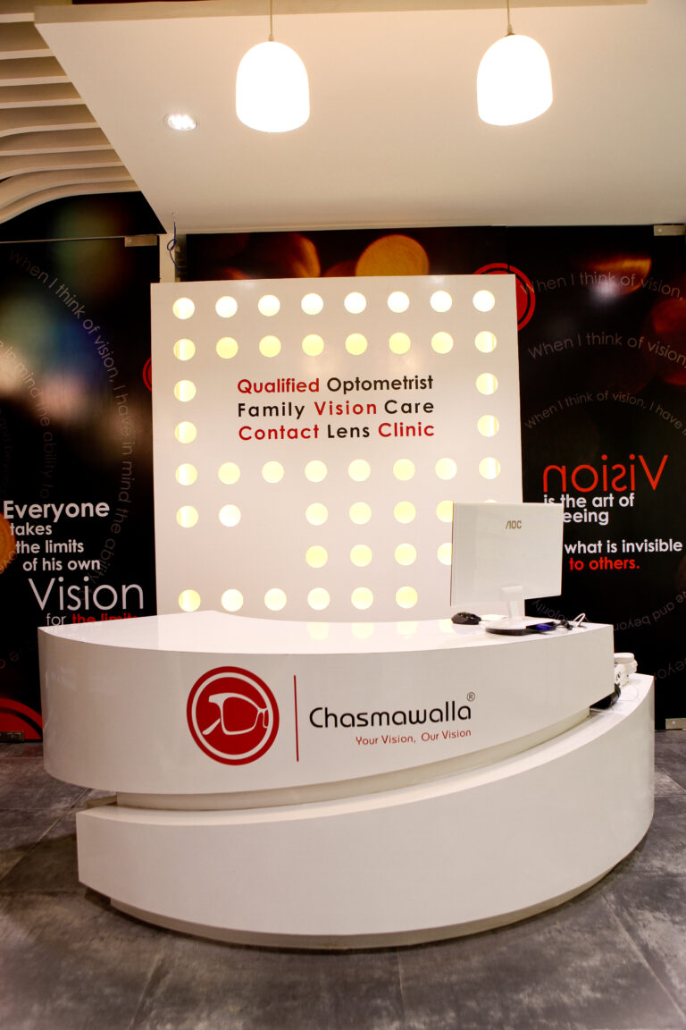 Best UK qualified optician in Rajkot